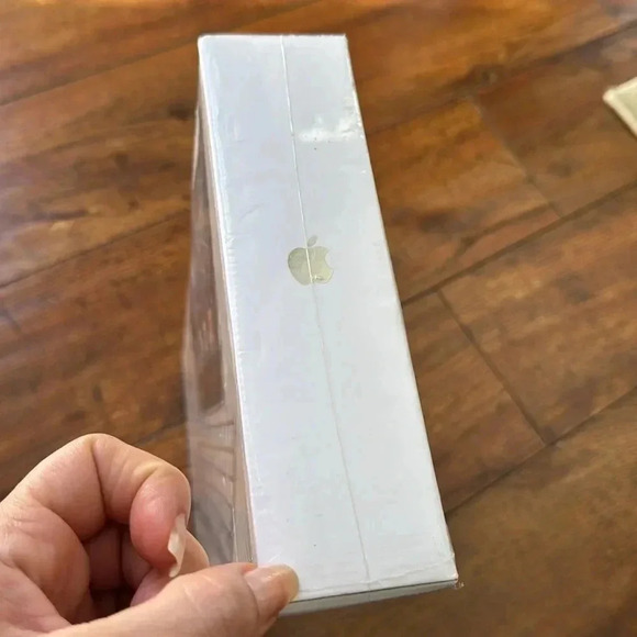 iPad Keyboard Dock - Picture 2 of 7